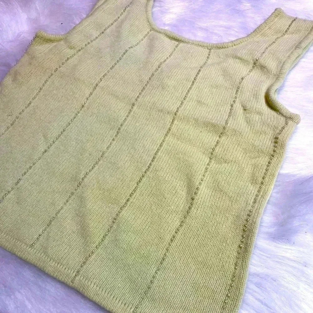 Vintage | 🍃90s🍃 Lambswool Sleeveless Scoop‎ Neck Crop Sweater with Beading